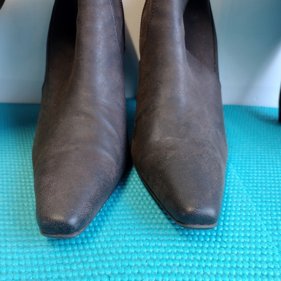 Alfani Eliza Zip up Knee-High Pointed Heel Boots Brown 7M - Picture 9 of 10